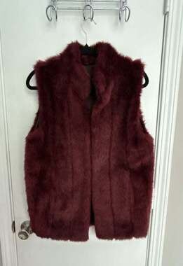 Donna Salyers' Fabulous-Furs Women's Burgundy Faux Fur Vest Size S